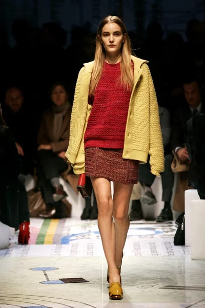 Look 8